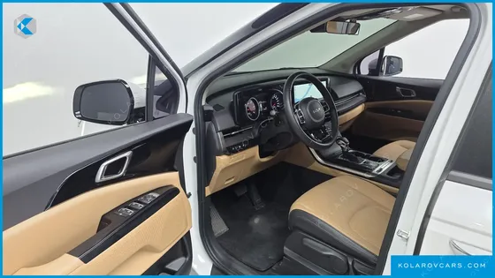 KIA CARNIVAL DIESEL 9-SEATER PRESTIGE