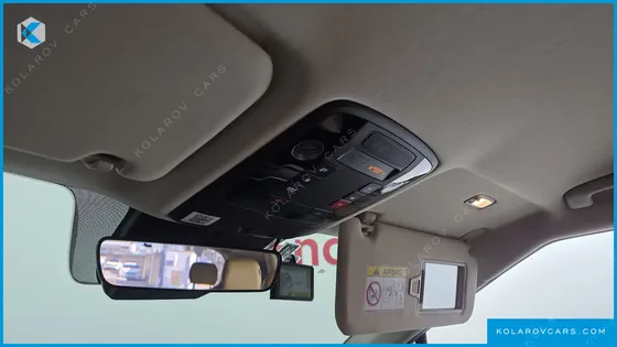 KIA CARNIVAL DIESEL 9-SEATER PRESTIGE