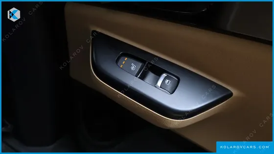 KIA CARNIVAL DIESEL 9-SEATER PRESTIGE