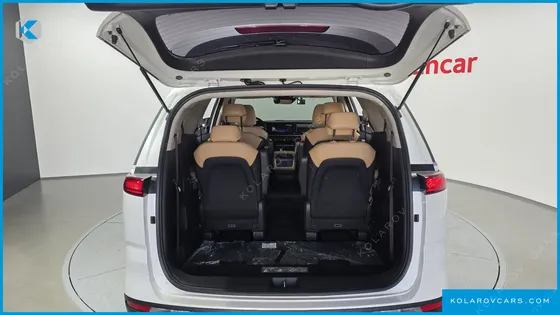 KIA CARNIVAL DIESEL 9-SEATER PRESTIGE