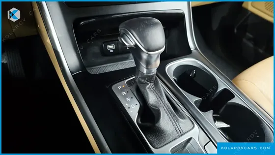 KIA CARNIVAL DIESEL 9-SEATER PRESTIGE