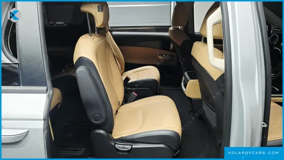 KIA CARNIVAL DIESEL 9-SEATER PRESTIGE