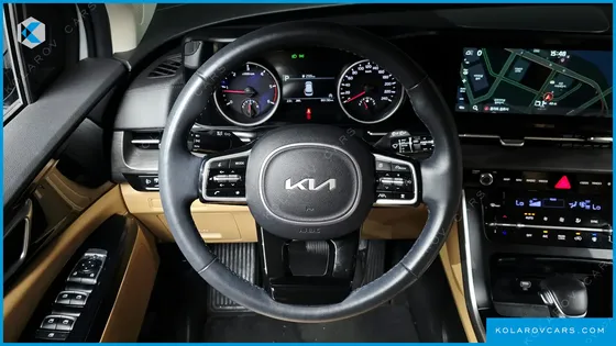 KIA CARNIVAL DIESEL 9-SEATER PRESTIGE