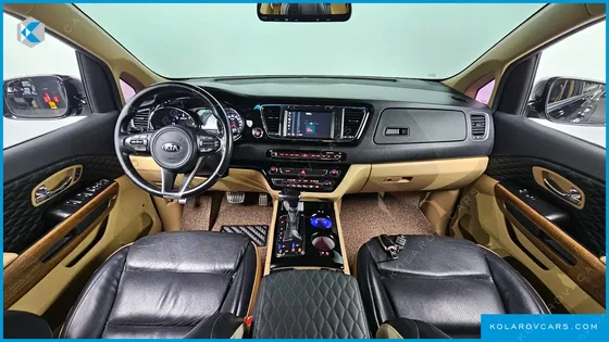 KIA CARNIVAL 9-SEATER HI-LIMOUSINE