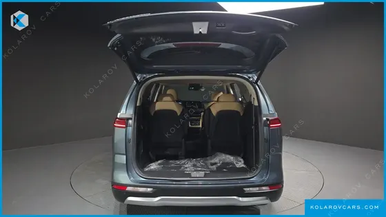 KIA CARNIVAL DIESEL 9-SEATER SIGNATURE