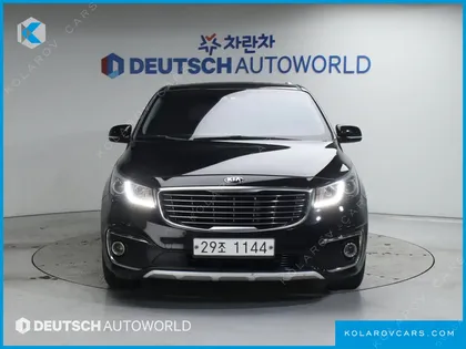 KIA CARNIVAL 9-SEATER NOBLESSE