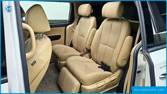 KIA CARNIVAL 7-SEATER LIMOUSINE