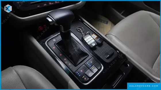 KIA CARNIVAL 9-SEATER PRESTIGE