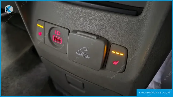 KIA CARNIVAL 9-SEATER PRESTIGE