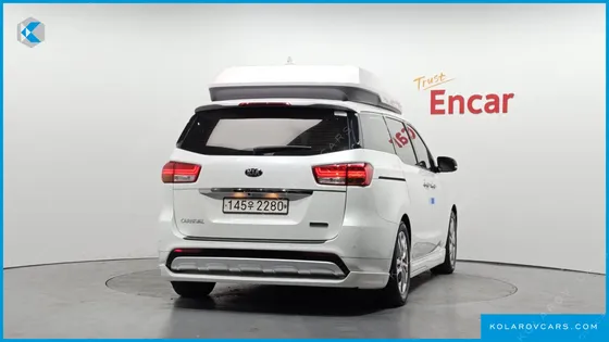 KIA CARNIVAL 9-SEATER HI-LIMOUSINE
