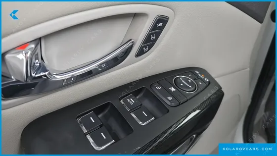 KIA CARNIVAL 9-SEATER NOBLESSE