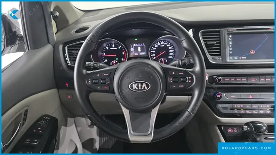 KIA CARNIVAL 9-SEATER NOBLESSE