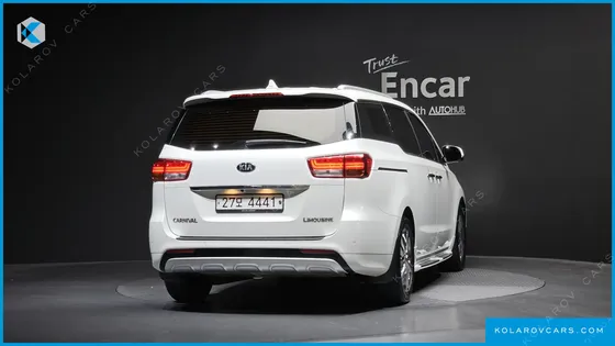 KIA CARNIVAL 7-SEATER LIMOUSINE