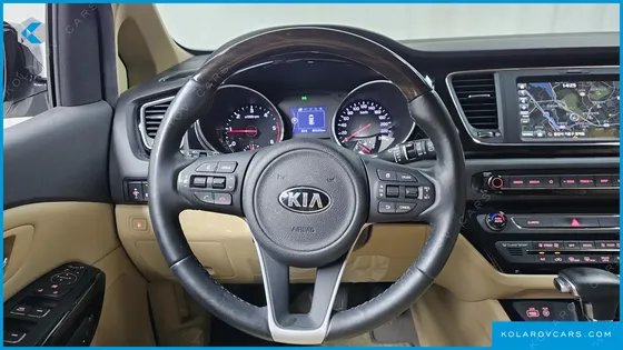 KIA CARNIVAL 7-SEATER LIMOUSINE
