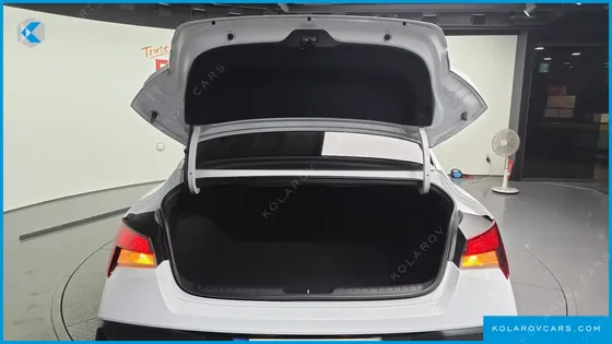 HYUNDAI ELANTRA (AVANTE) 1.6