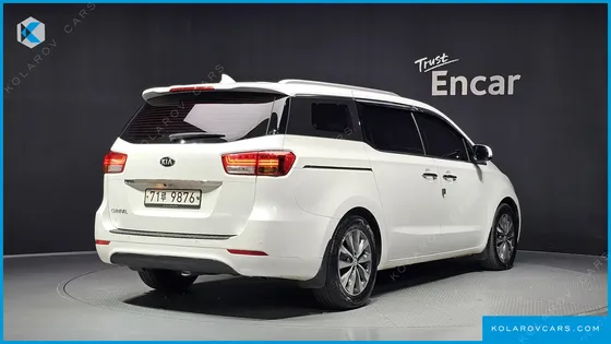 KIA CARNIVAL 11-SEATER PRESTIGE