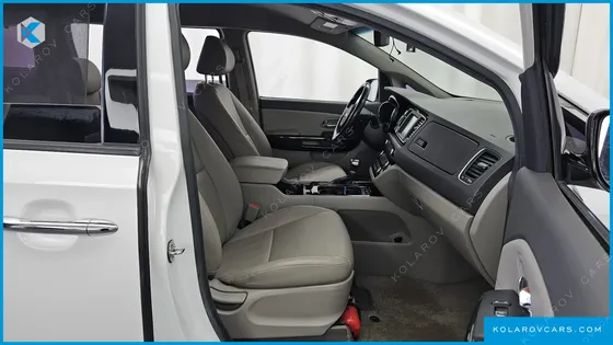 KIA CARNIVAL 11-SEATER PRESTIGE