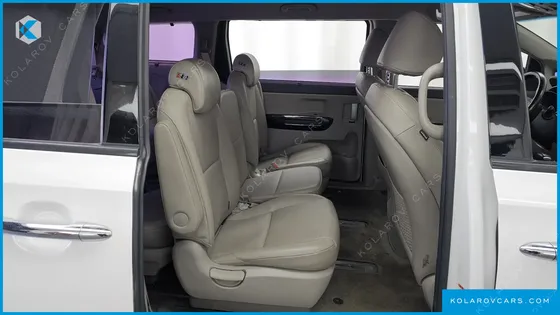 KIA CARNIVAL 11-SEATER PRESTIGE