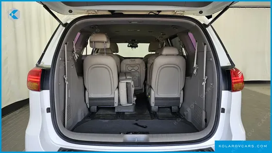 KIA CARNIVAL 11-SEATER PRESTIGE
