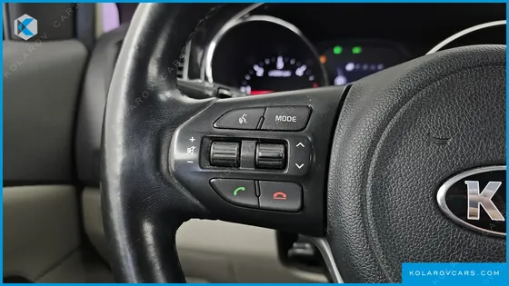 KIA CARNIVAL 11-SEATER PRESTIGE