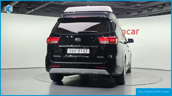 KIA CARNIVAL 9-SEATER HI-LIMOUSINE