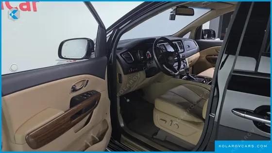 KIA CARNIVAL 9-SEATER HI-LIMOUSINE