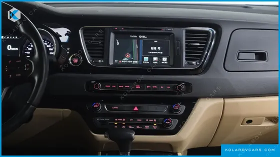 KIA CARNIVAL 9-SEATER HI-LIMOUSINE