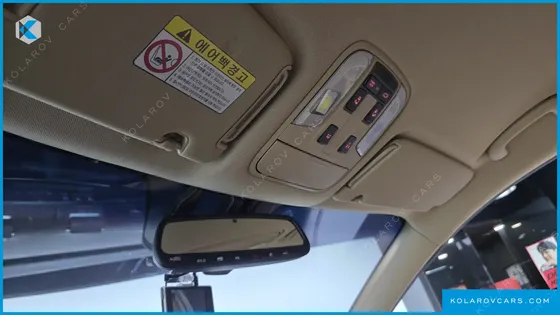 KIA CARNIVAL 9-SEATER HI-LIMOUSINE