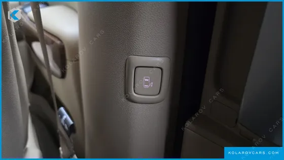KIA CARNIVAL 9-SEATER HI-LIMOUSINE