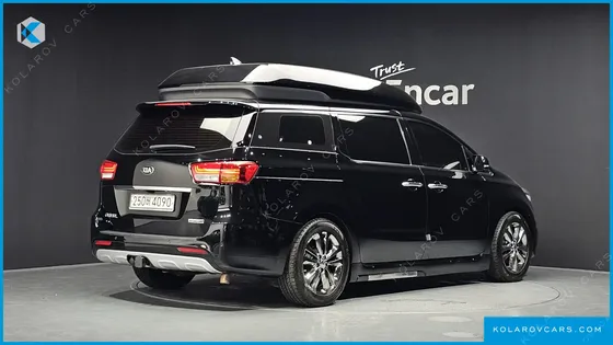 KIA CARNIVAL GASOLINE 9-SEATER HI-LIMOUSINE