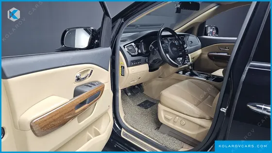 KIA CARNIVAL GASOLINE 9-SEATER HI-LIMOUSINE