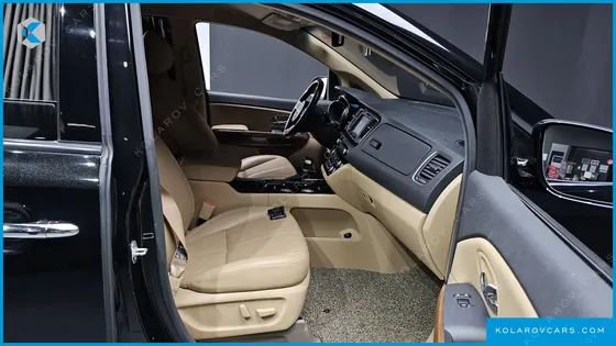 KIA CARNIVAL GASOLINE 9-SEATER HI-LIMOUSINE