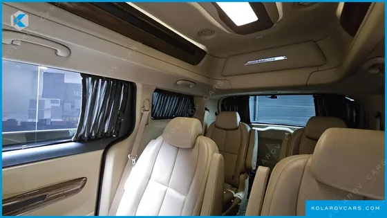 KIA CARNIVAL GASOLINE 9-SEATER HI-LIMOUSINE