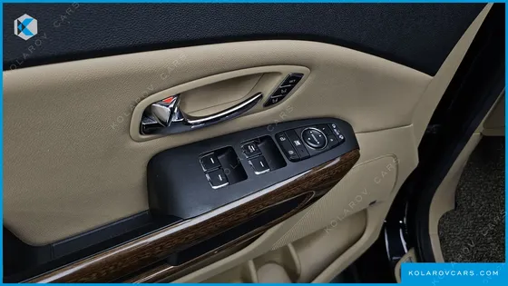 KIA CARNIVAL GASOLINE 9-SEATER HI-LIMOUSINE