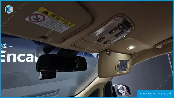KIA CARNIVAL GASOLINE 9-SEATER HI-LIMOUSINE