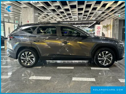 HYUNDAI TUCSON PREMIUM 2WD