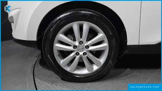 HYUNDAI TUCSON DIESEL 2WD LX20