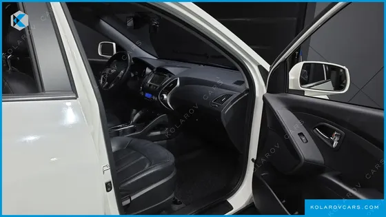 HYUNDAI TUCSON DIESEL 2WD LX20