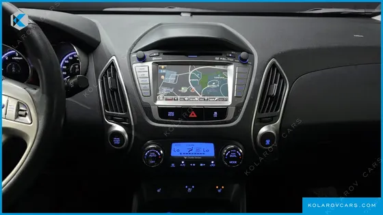 HYUNDAI TUCSON DIESEL 2WD LX20