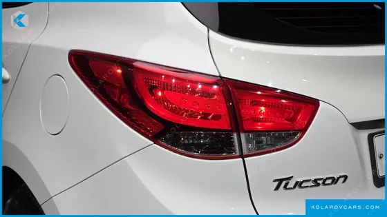 HYUNDAI TUCSON DIESEL 2WD LX20