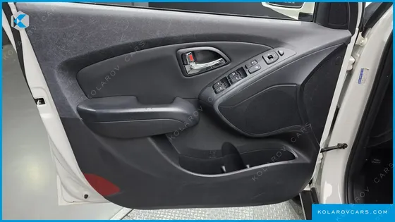 HYUNDAI TUCSON DIESEL 2WD LX20