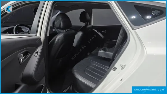 HYUNDAI TUCSON DIESEL 2WD LX20