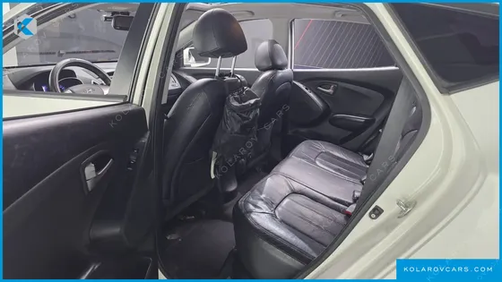 HYUNDAI TUCSON DIESEL 2WD LX20