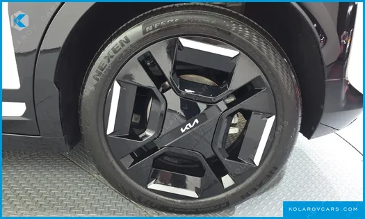 KIA EV3 STANDARD 2WD