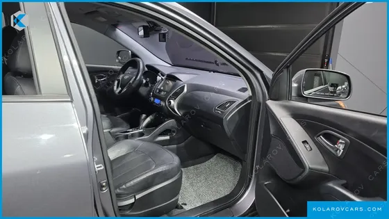 HYUNDAI TUCSON DIESEL 2WD LX20