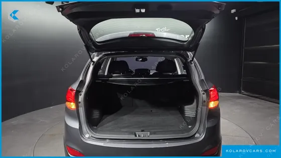 HYUNDAI TUCSON DIESEL 2WD LX20