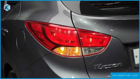 HYUNDAI TUCSON DIESEL 2WD LX20