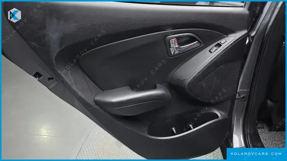 HYUNDAI TUCSON DIESEL 2WD LX20