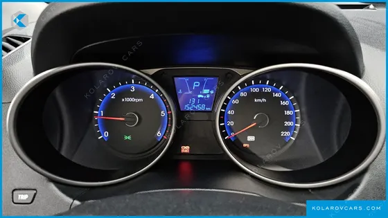 HYUNDAI TUCSON DIESEL 2WD LX20