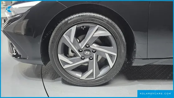 HYUNDAI ELANTRA (AVANTE) 1.6